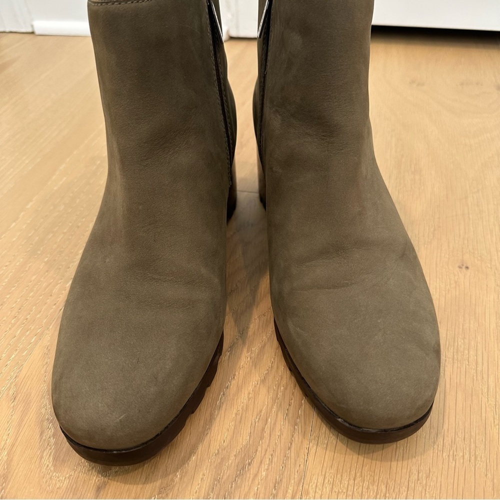 Women’s Vionic Wilma Green Waterproof Ankle Rain Boot Heels Booties Size 10 Shoe - Picture 8 of 16